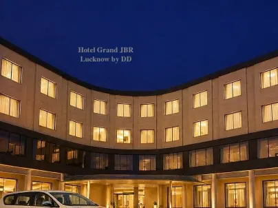 Grand JBR Hotel, Viraj Khand Gomti Nagar Lucknow - call girls service